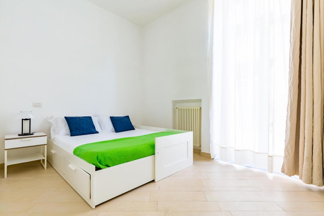 With Balcony In Palazzo Diaz By Wonderful Italy Apartment Naples