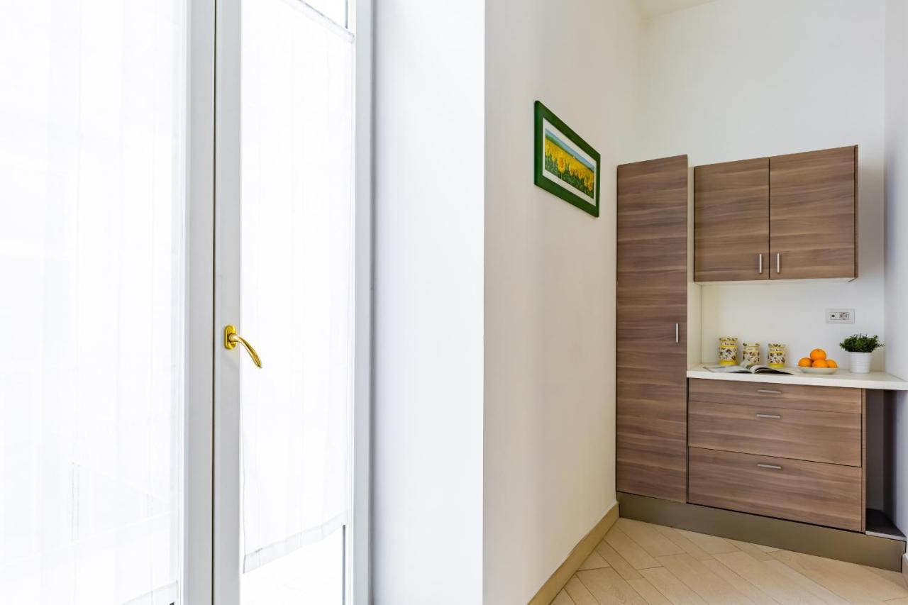With Balcony In Palazzo Diaz By Wonderful Italy Apartment Naples