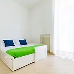 Apartment With Balcony In Palazzo Diaz By Wonderful Italy