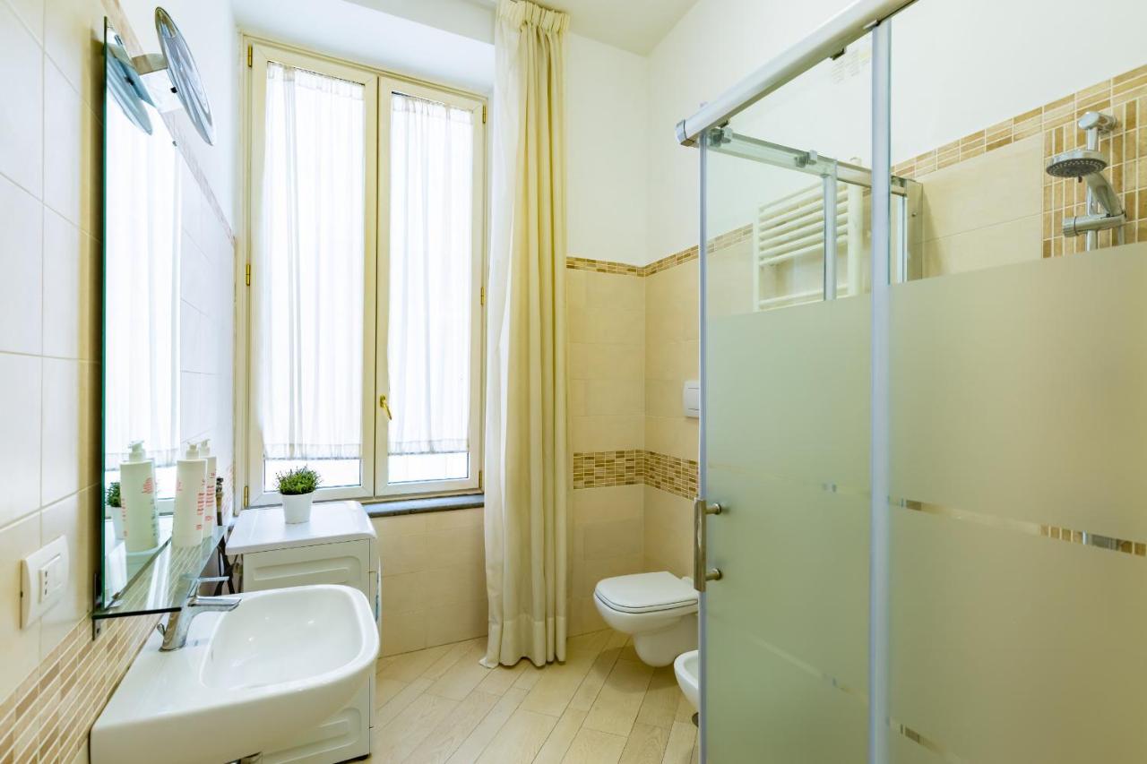 Apartment With Balcony In Palazzo Diaz By Wonderful Italy